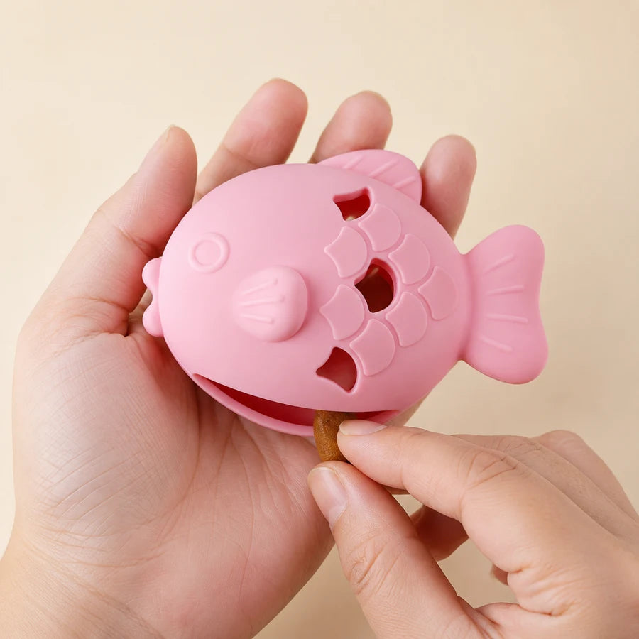 Pink PETEE Fishy Treat Pocket in a PETEE mechanism or fit detail
